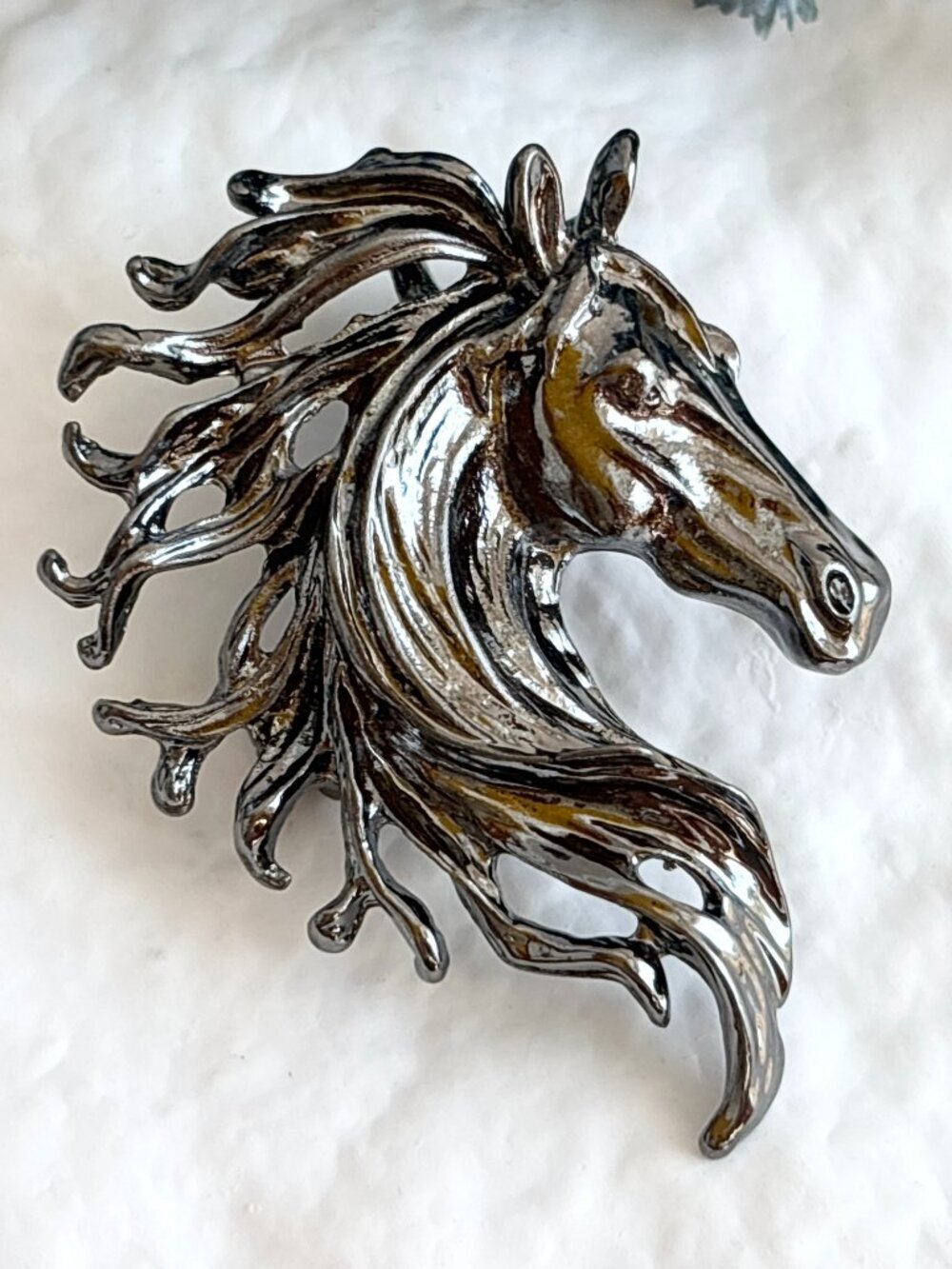 Horse Head Figural Billowing Mane Silver Toned Textured VIntage Insp Brooch Pin